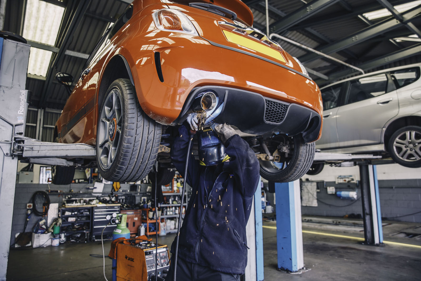 How to Prepare Your Car for Servicing in Coventry