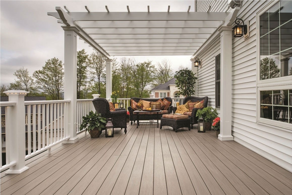 How Composite Decking in York Increases Your Home’s Value